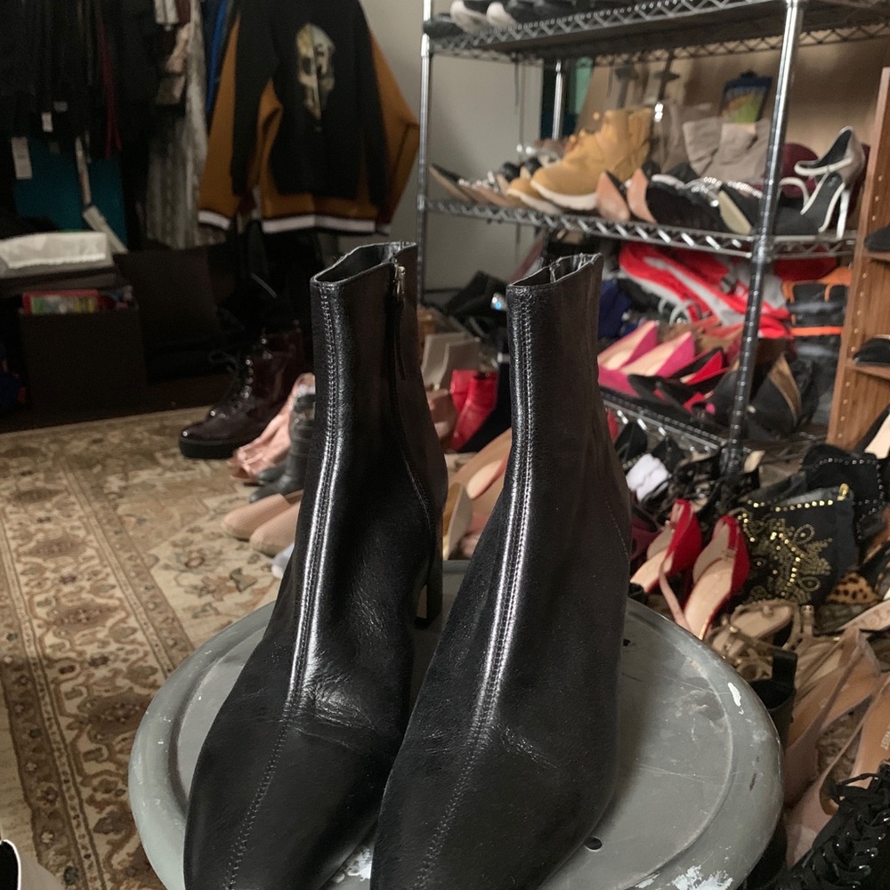 Ladies Shoes - Picture 6 of 15